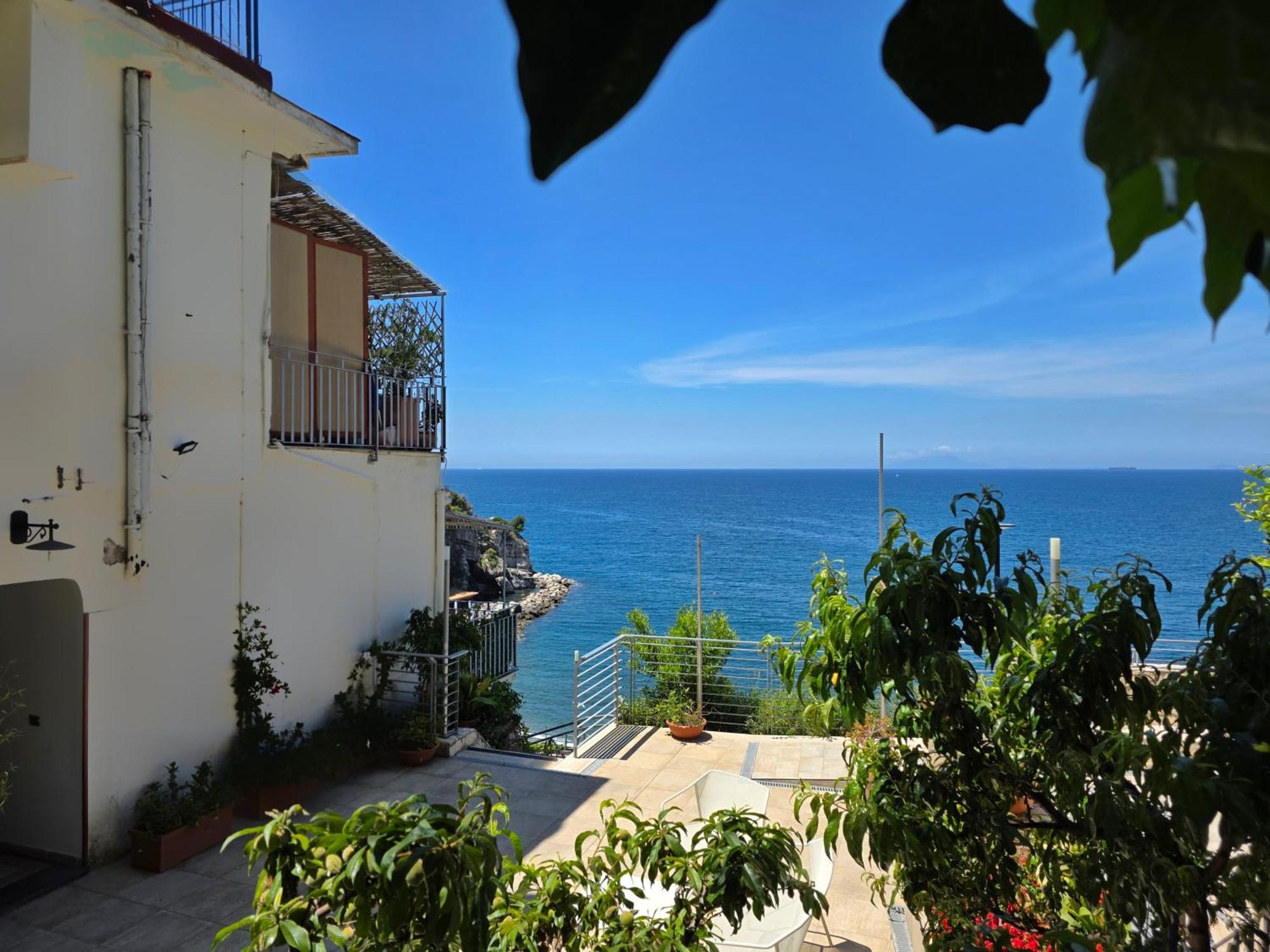 Oasi Relais Bed & Breakfast Vico Equense Bagian luar foto