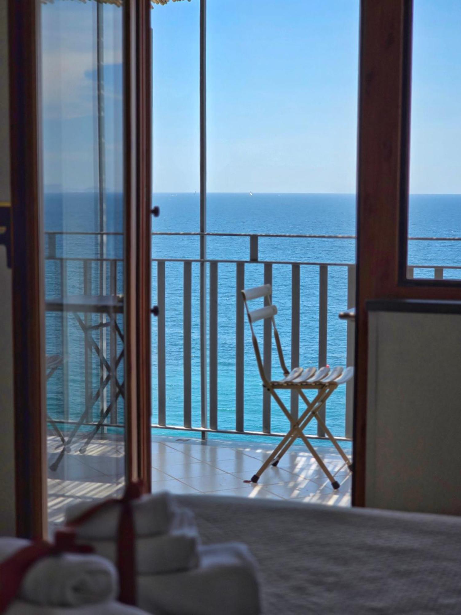 Oasi Relais Bed & Breakfast Vico Equense Bagian luar foto