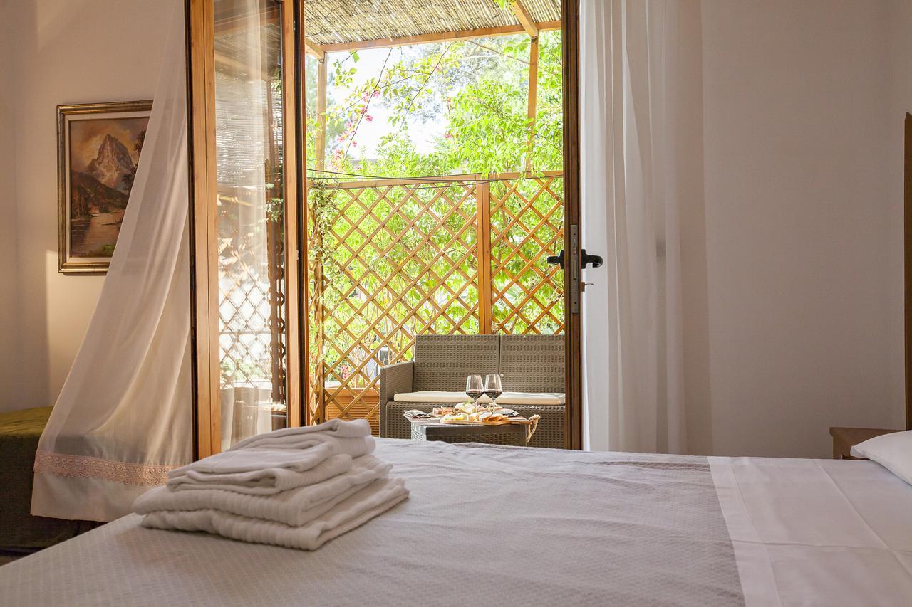 Oasi Relais Bed & Breakfast Vico Equense Bagian luar foto